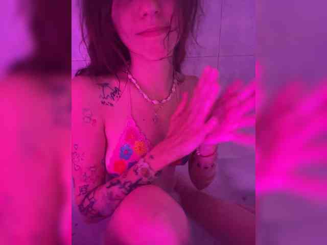 sweetpopikkk webcam