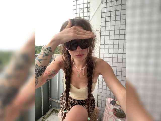 sweetpopikkk webcam