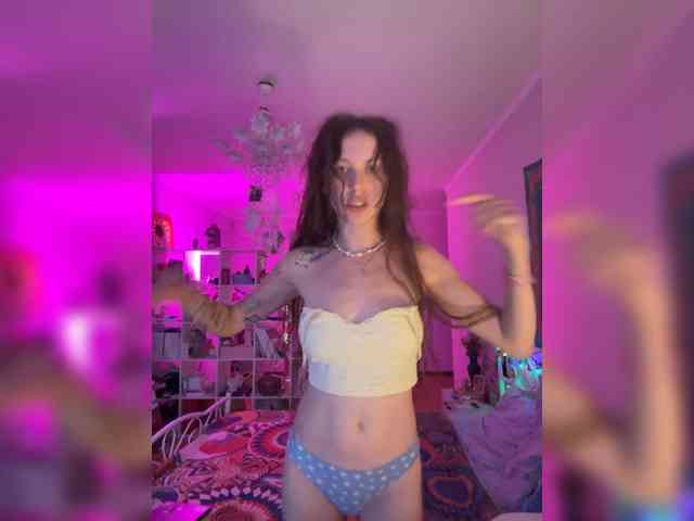 sweetpopikkk webcam