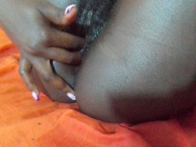 Slutty-rihh live cam