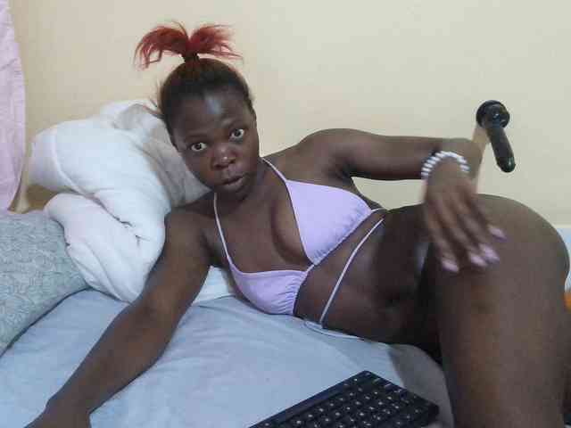 Slutty-rihh webcam