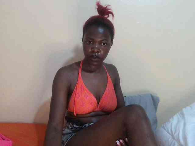 Slutty-rihh webcam