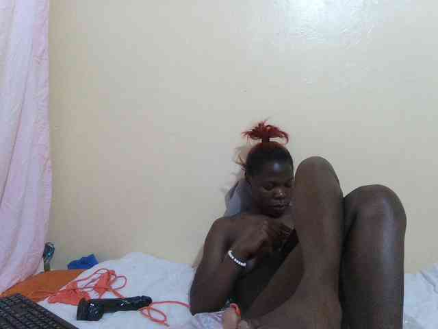Slutty-rihh webcam