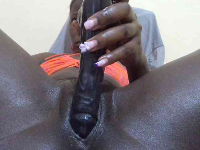 Slutty-rihh webcam