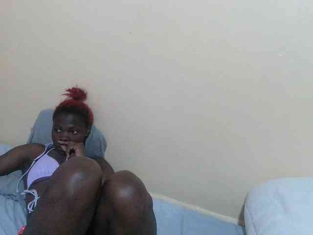Slutty-rihh webcam