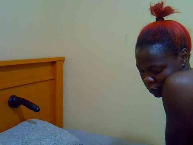 Slutty-rihh webcam