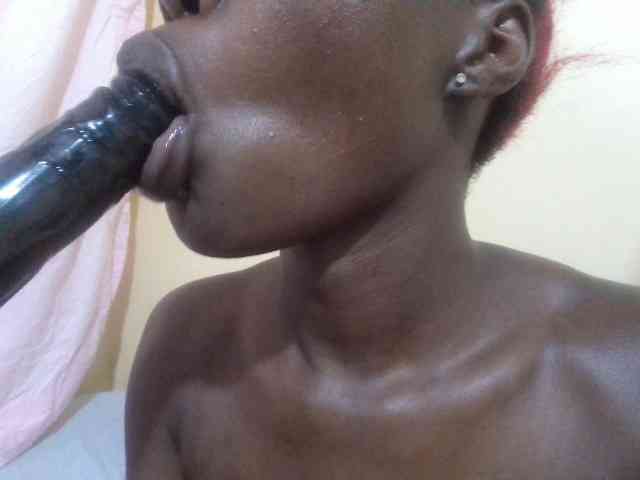 Slutty-rihh webcam