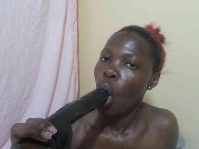 Slutty-rihh webcam