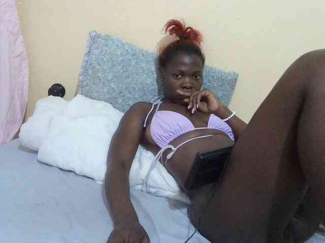Slutty-rihh webcam