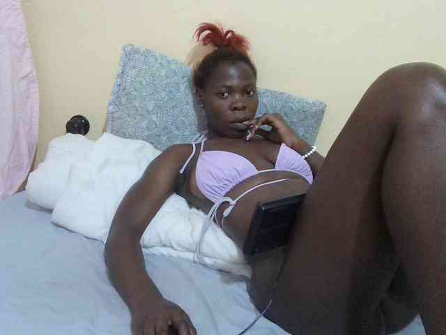 Slutty-rihh webcam