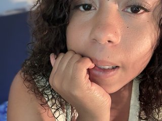 Doveylovey's Live Webcam