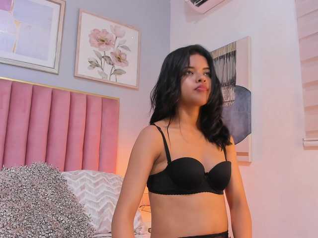 CatalinaFox live cam