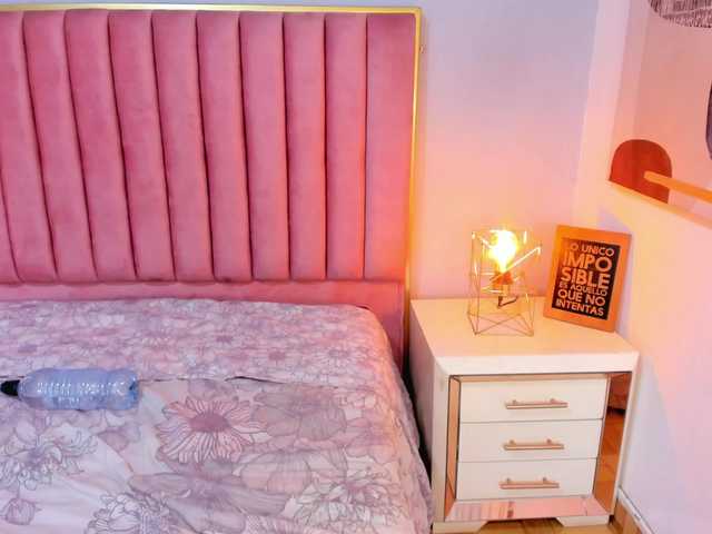 CatalinaFox live cam on BongaCams