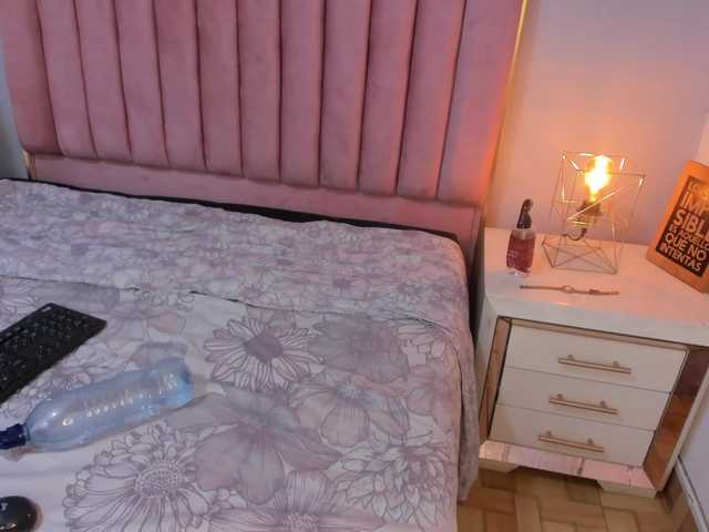CatalinaFox live cam on BongaCams