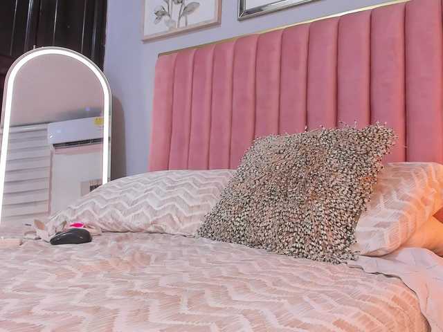 CatalinaFox live cam on BongaCams