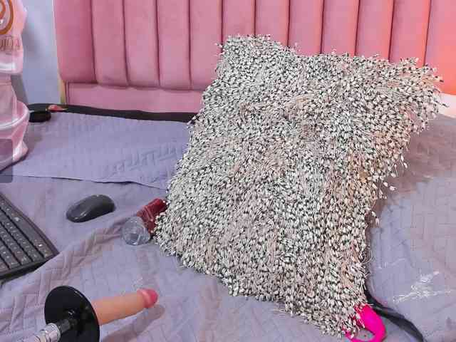 CatalinaFox webcam