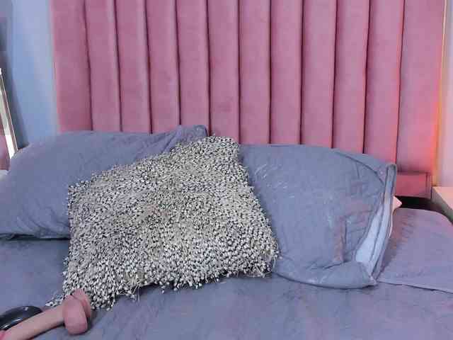 CatalinaFox webcam