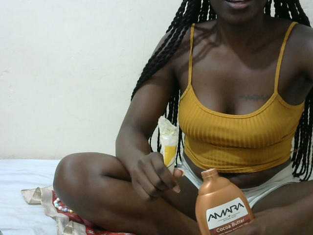 sexyass61 live cam on BongaCams