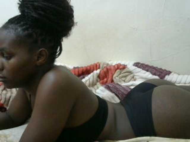 sexyass61 live cam on BongaCams