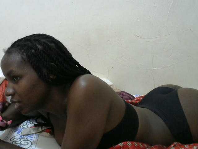 sexyass61 live cam on BongaCams