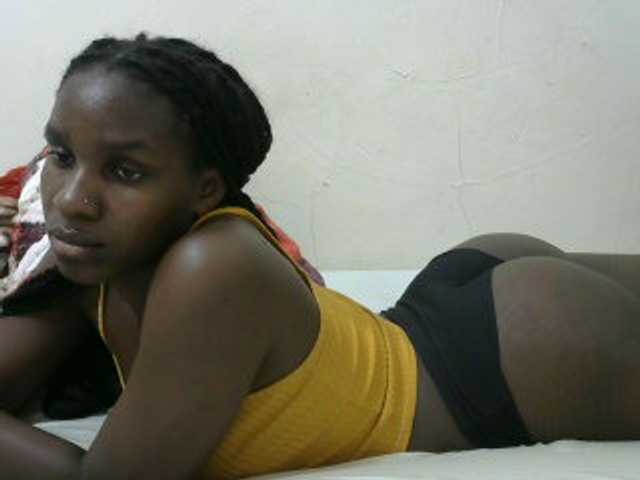 sexyass61 live cam on BongaCams