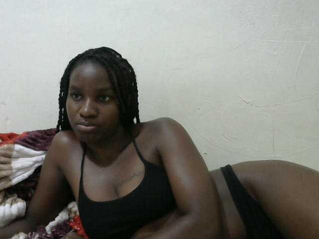 sexyass61 live cam on BongaCams
