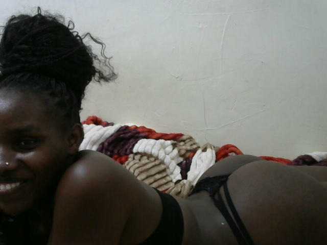 sexyass61 live cam on BongaCams