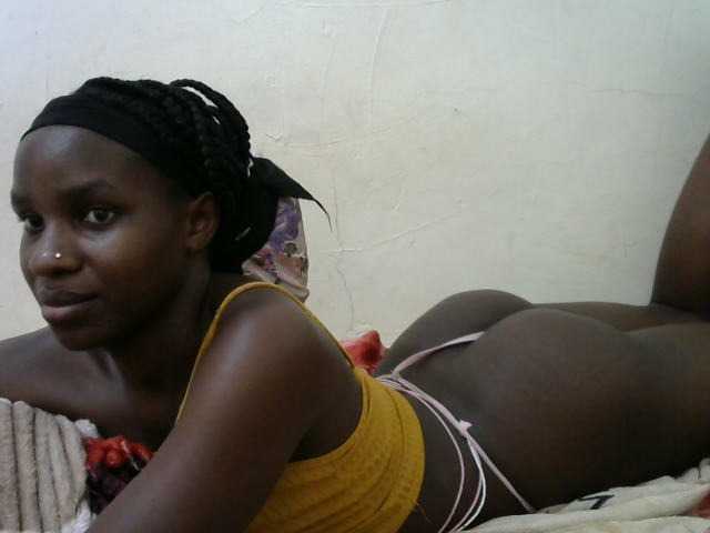 sexyass61 live cam on BongaCams