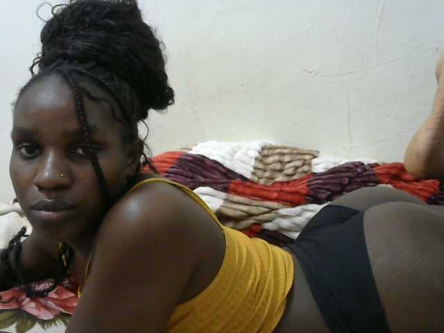 sexyass61 live cam on BongaCams