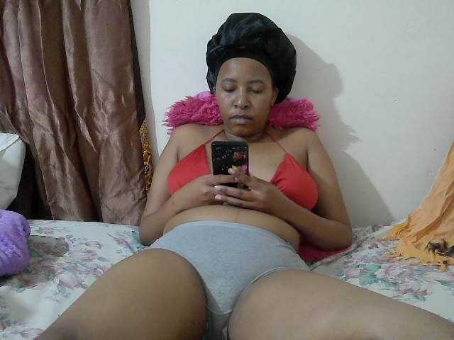 Chocodollie live cam on BongaCams