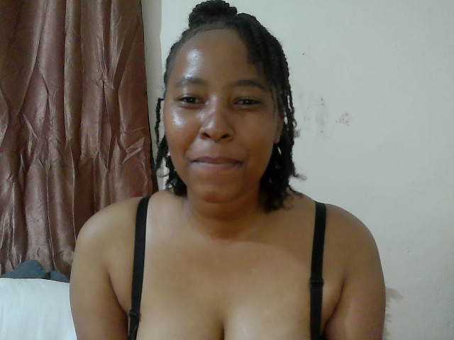 Chocodollie live cam on BongaCams