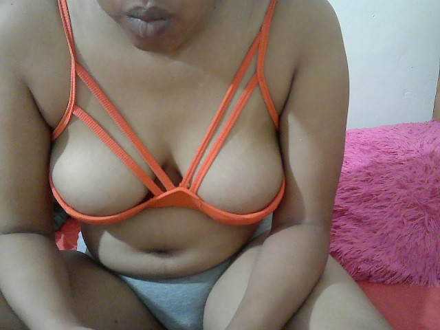 Chocodollie live cam on BongaCams
