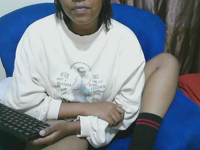 Chocodollie live cam on BongaCams