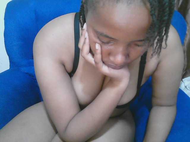 Chocodollie live cam on BongaCams