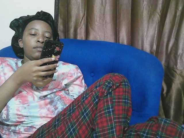 Chocodollie live cam on BongaCams