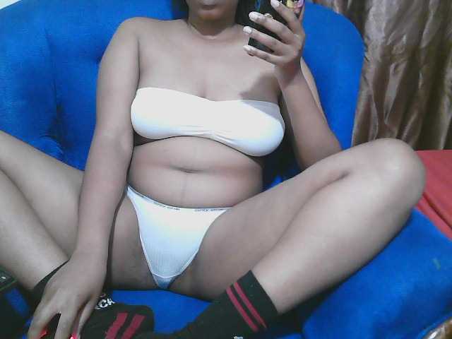 Chocodollie live cam on BongaCams