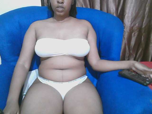 Chocodollie live cam on BongaCams