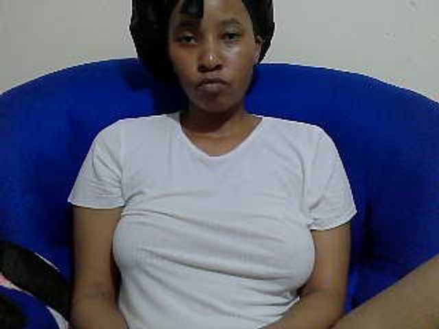 Chocodollie live cam on BongaCams
