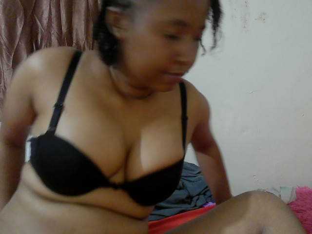 Chocodollie live cam on BongaCams