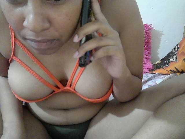 Chocodollie live cam on BongaCams