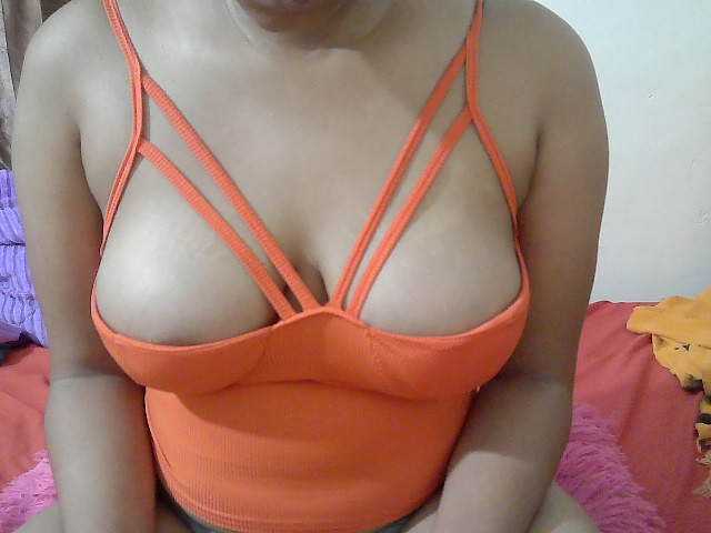 Chocodollie live cam on BongaCams