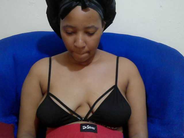 Chocodollie live cam on BongaCams