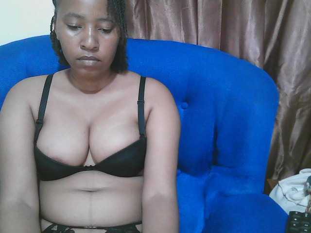 Chocodollie live cam on BongaCams