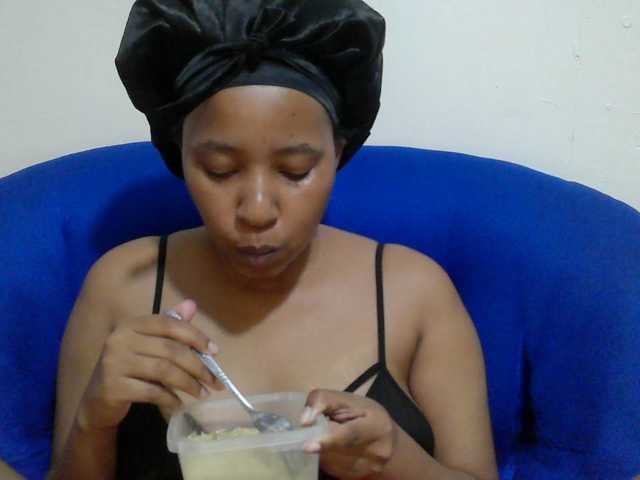 Chocodollie live cam on BongaCams