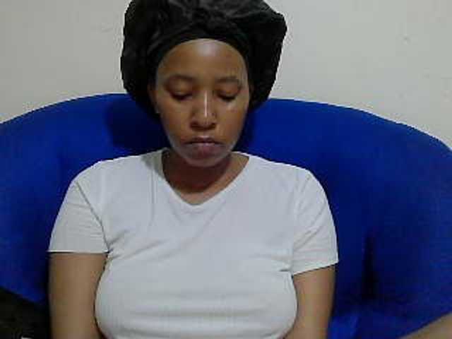 Chocodollie live cam on BongaCams