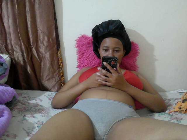 Chocodollie live cam on BongaCams