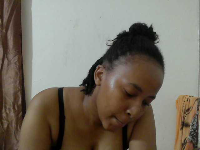Chocodollie live cam on BongaCams