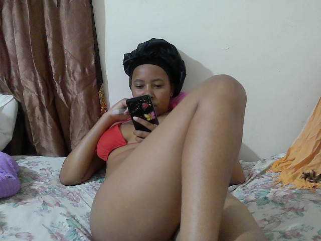 Chocodollie live cam on BongaCams