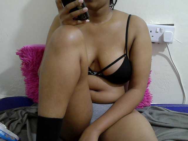 Chocodollie live cam on BongaCams