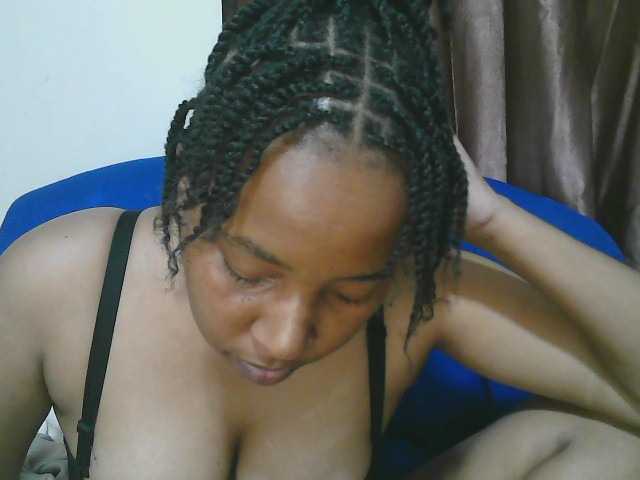 Chocodollie live cam on BongaCams